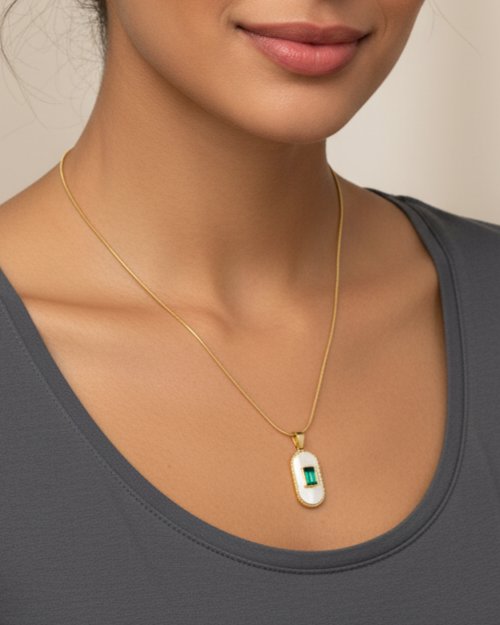 Choker with Triangle 3